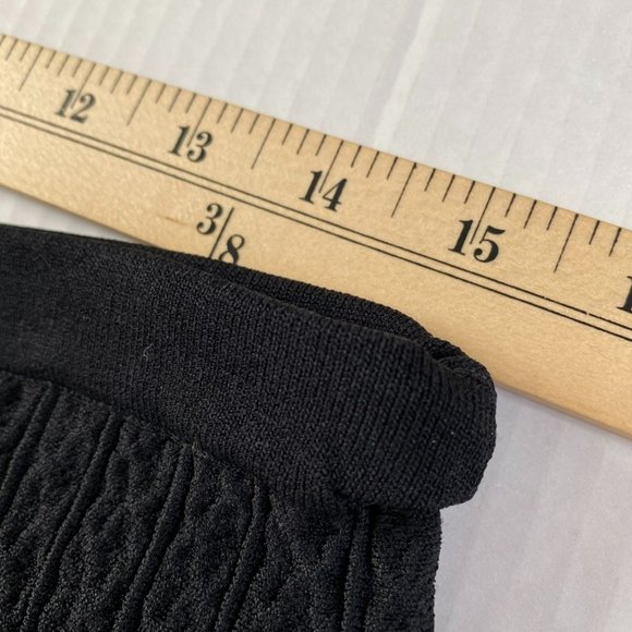 Cabi Womens Amelie Skater Circle Skirt Textured Ribbed Flare Black Knit Size M - Picture 7 of 8